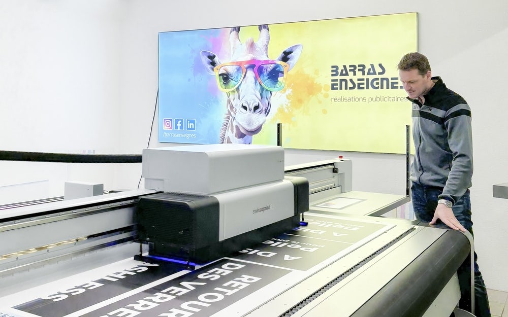 Oryx flatbed printer at Barras Enseignes © (c) Barras Enseignes 